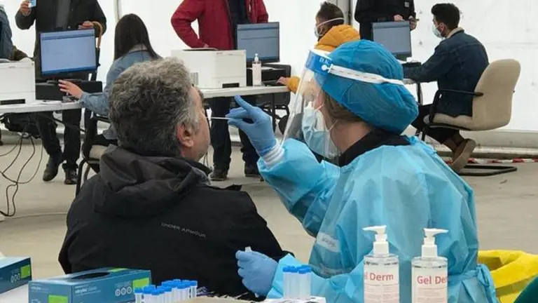 26/11/2020 Nota, Audio (De Enrique Ruiz Escudero) Y Fotograf&iacute;as: La Comunidad De Madrid Ampl&iacute;a Los Test De Ant&iacute;genos A Zonas B&aacute;sicas De Salud Sin Restricciones
SALUD 
COMUNIDAD DE MADRID