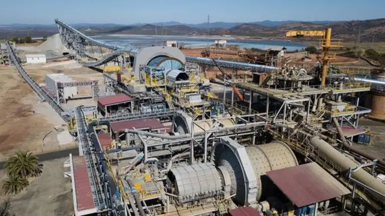 Panor&aacute;mica de la fabrica en R&iacute;o Tinto