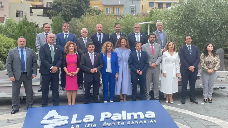 50c8b027-bdf4-4a9e-a30e-00e625f78341