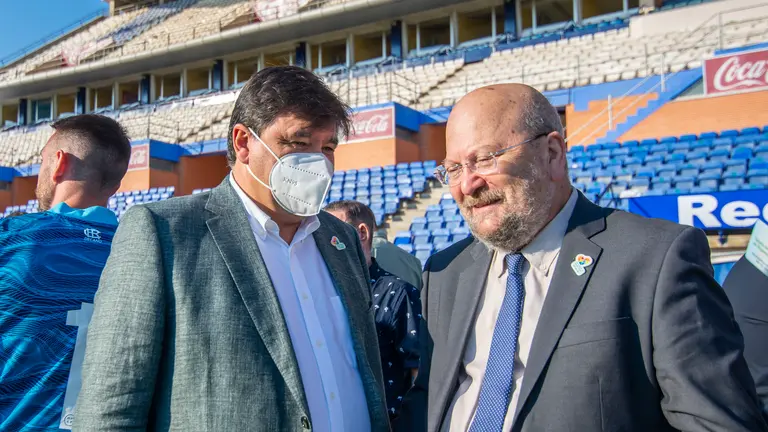 El alcalde de Huelva con el presidente del Recreativo.