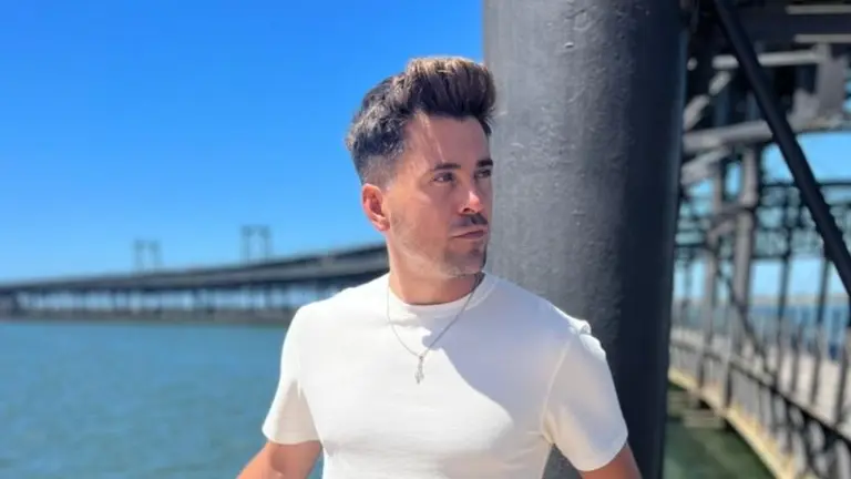 9E7A3291-24E6-4885-800D-30CCE551FCA2