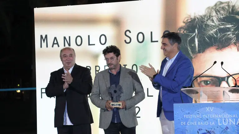 2022 07 03 Gala de Inauguración del XV Festival de Islantilla - Manolo Solo, Jesús Toronjo y Francisco Zamudio 01