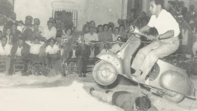 El Gran Romer en uno de sus espect&aacute;culos