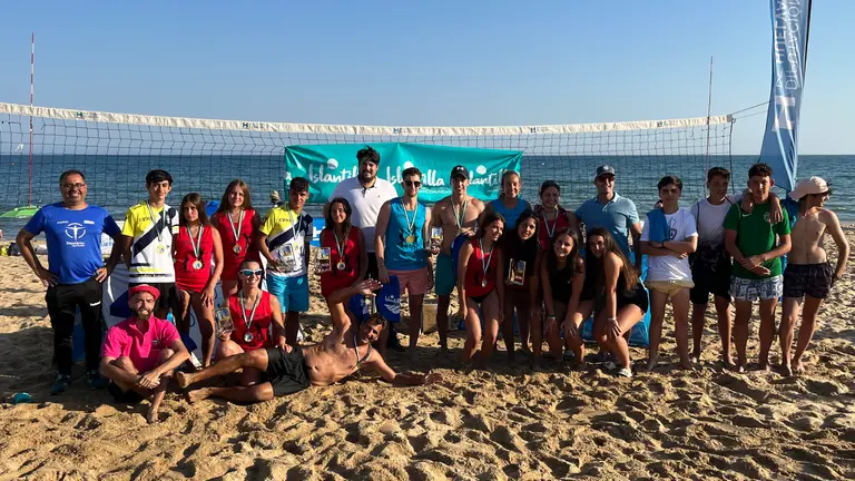 XXIV Circuito Provincial de Voley Playa en Islantilla 01