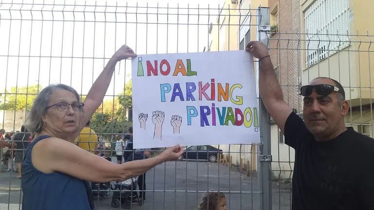 Protestas contra el parking privado