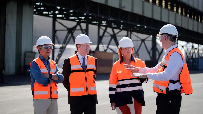 Visita de Pilar Miranda a la Terminal de Impala