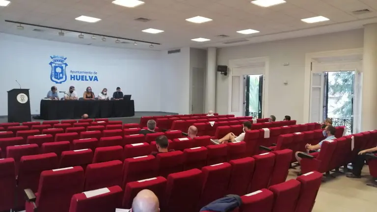 Una asamblea del Trust.