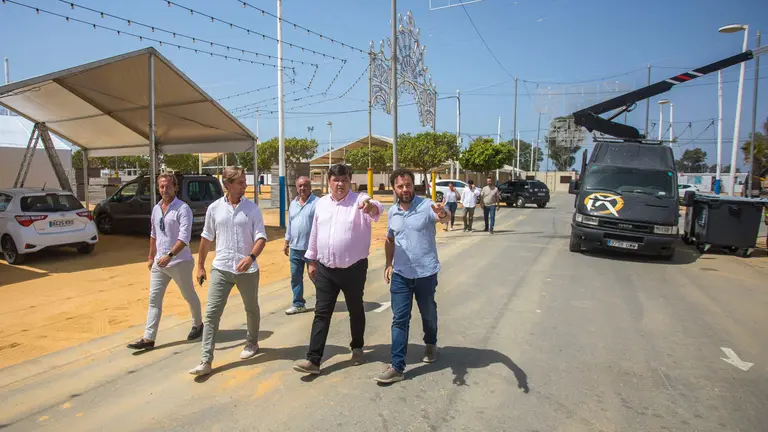 Visita alcalde trabajos recinto colombino .