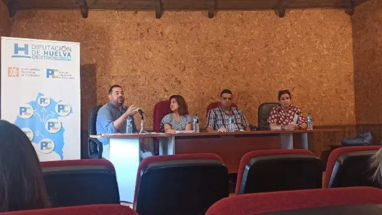 CF08C96B-C1CC-4CA0-8852-E63F02FCB922