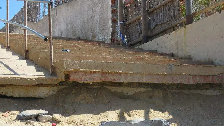 80A96F68-456A-4417-9D4C-43747397105F