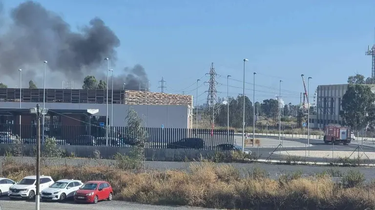 Incendio junto a las Colombinas