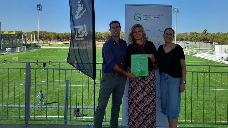 Firma Convenio y Placa  ESH Miya, Bienestar y Ocio