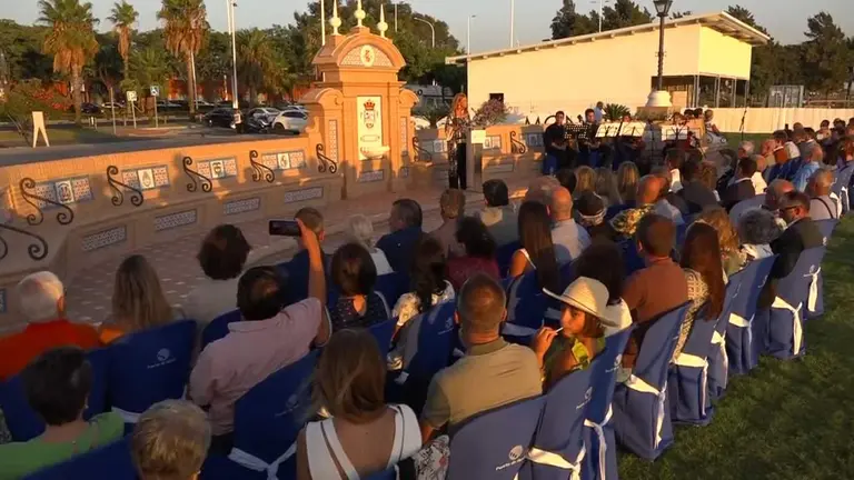 Panorámica de la Fuente de las Naciones en el Paseo de la Ría.