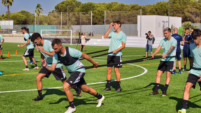 Canteranos con el primer equipo.