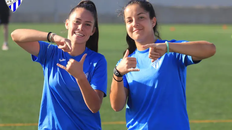 ADT, a la derecha, tras una sesión de entrenamiento del Sporting de Huelva.