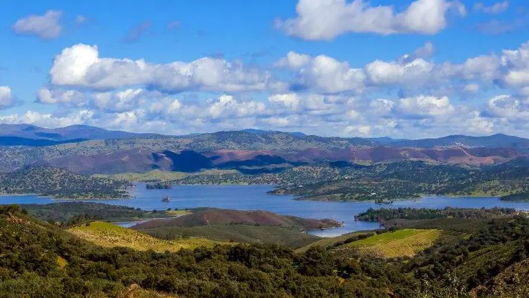 Pantano de Aracena, sin conexi&oacute;n con Aracena y toda la Sierra.