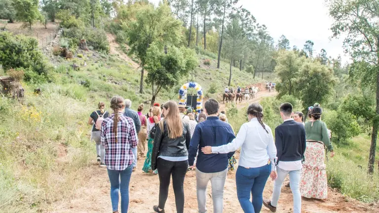 Romer&iacute;a celebrada en Galaroza en honor a la Divina Pastora
