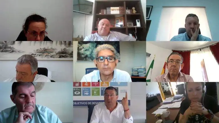 Reunión de Giahsa con los pueblos afectados por las restricciones.