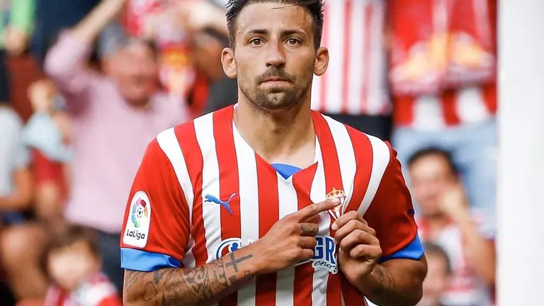 Aitor García celebra su gol.