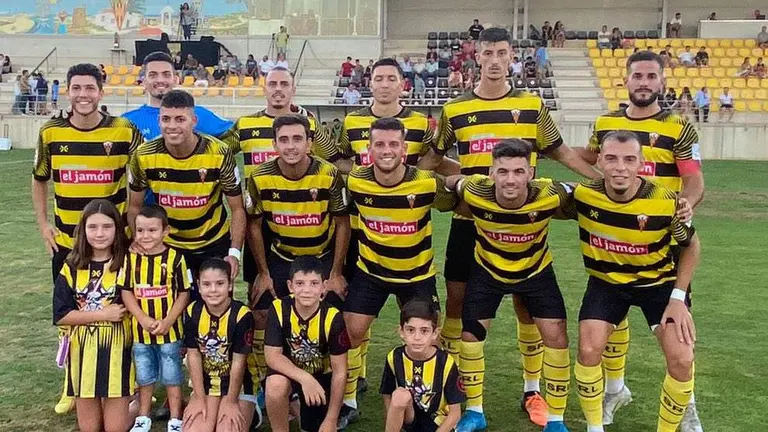 Once aurinegro.