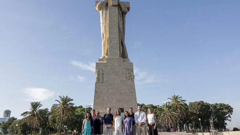 1BBDC5D5-AEA0-4D28-96C1-09FB1BB9FEBF