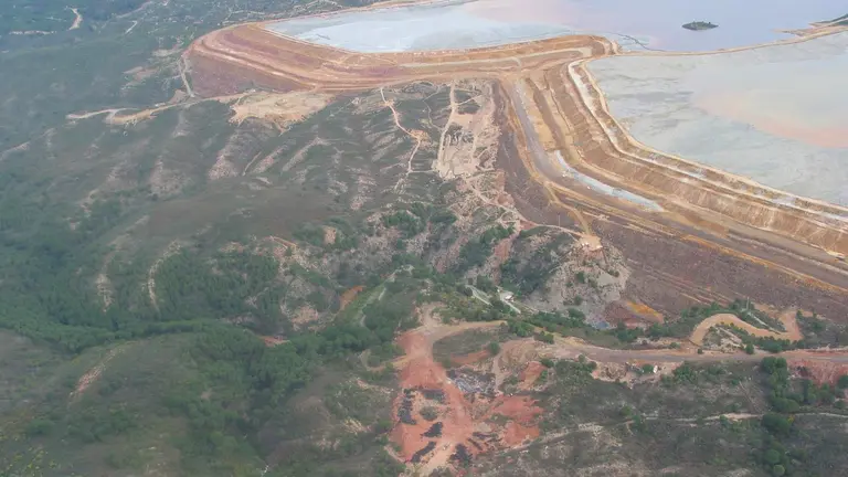 Presas mineras en Riotinto.