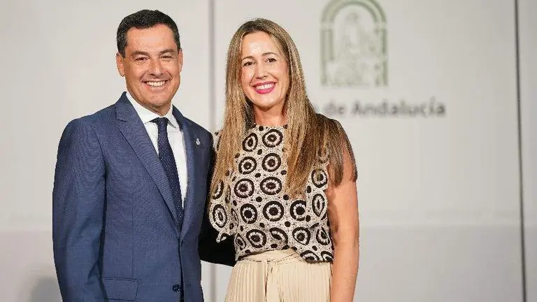 El presidente andaluz junto a Bella Verano, esta tarde.