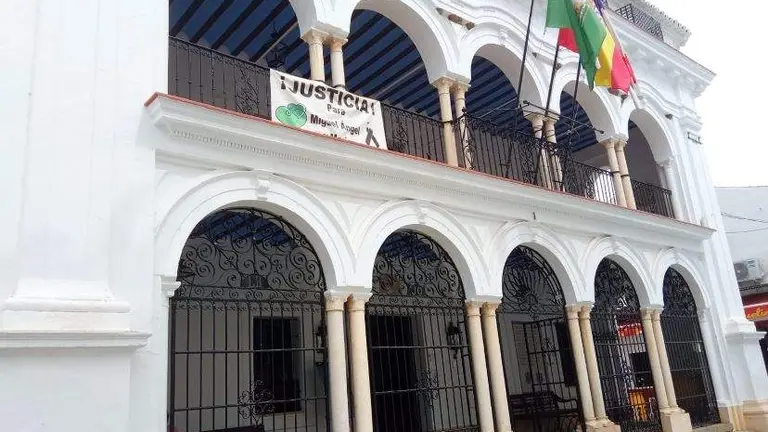 B1920910-8E56-49B4-9927-75775A7987E4