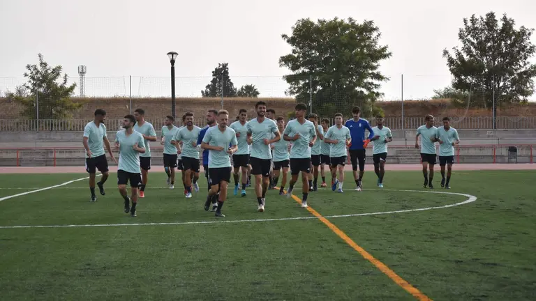 La plantilla del Recre ha elegido a sus capitanes.