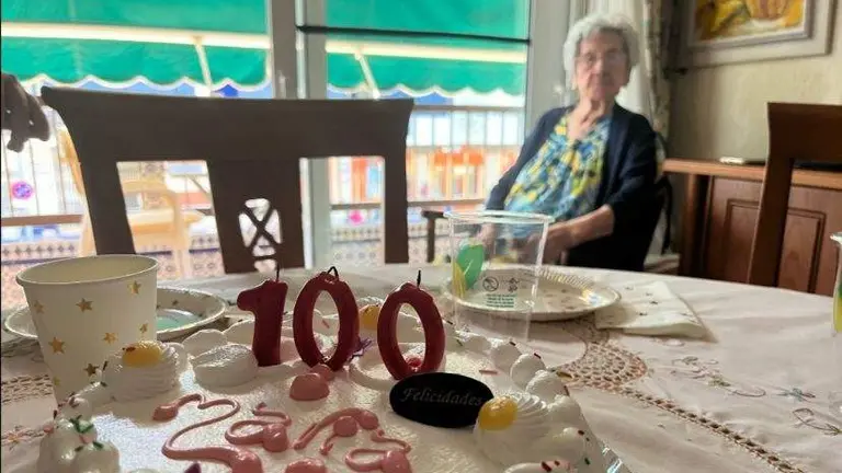 33D33AE9-A4A7-43A7-A12F-4734F0BC3F41