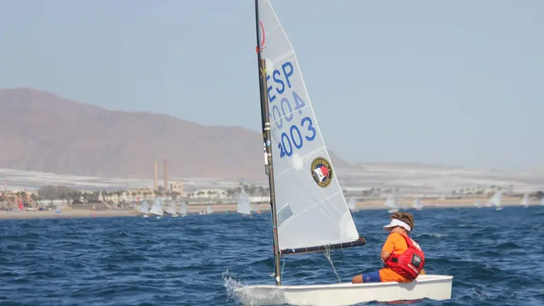 El onubense Raúl Ortiz en plena navegación.