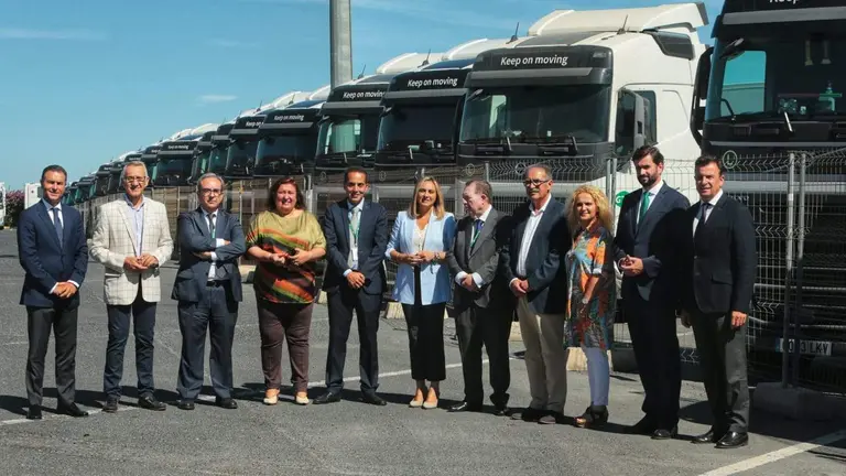 Momento de la visita a Transonuba