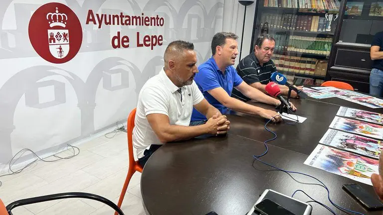 Manolo Santana es el DD del SRL.