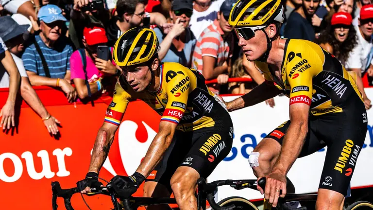 Roglic ha abandonado la Vuelta en Huelva.