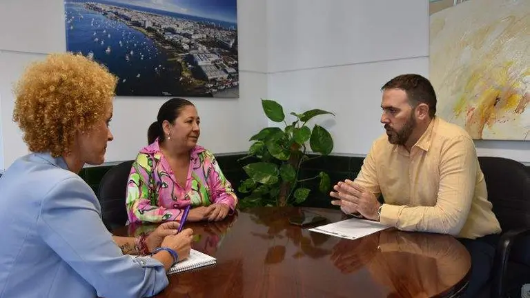 739BED5D-D6F2-442E-915D-C281A3FDED27