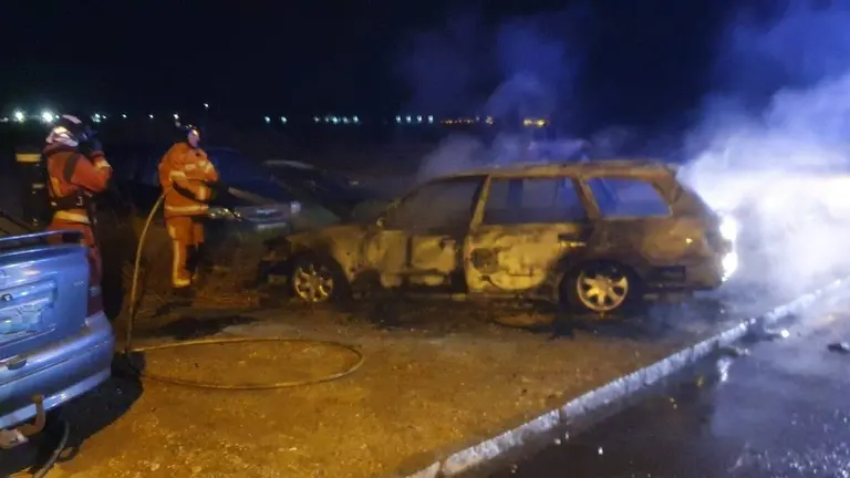 02C284DE-E6BC-4C43-8663-F445BCDEAEBF