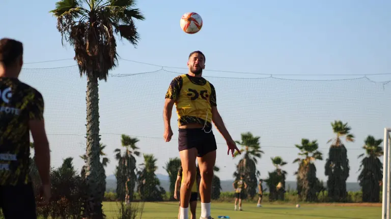 El San Roque entrenano.