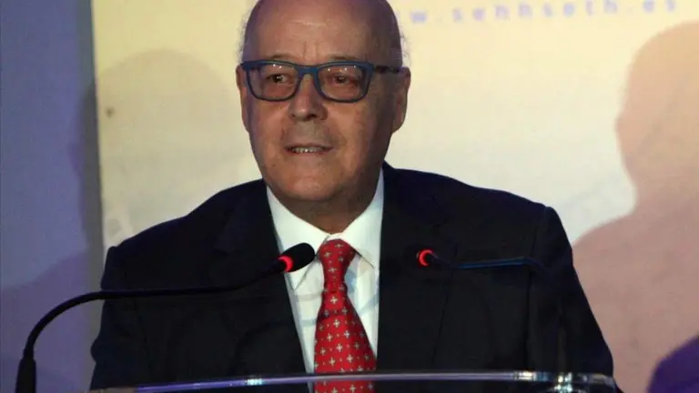 Fernández Jurado, en una conferencia.