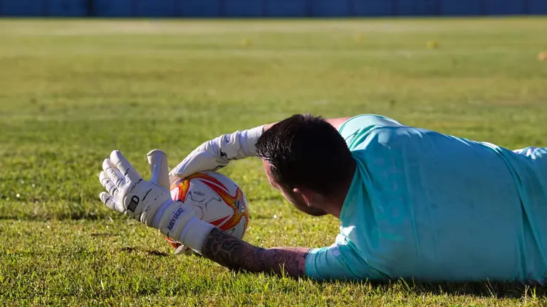 El fútbol a veces le a la espala al Recre.