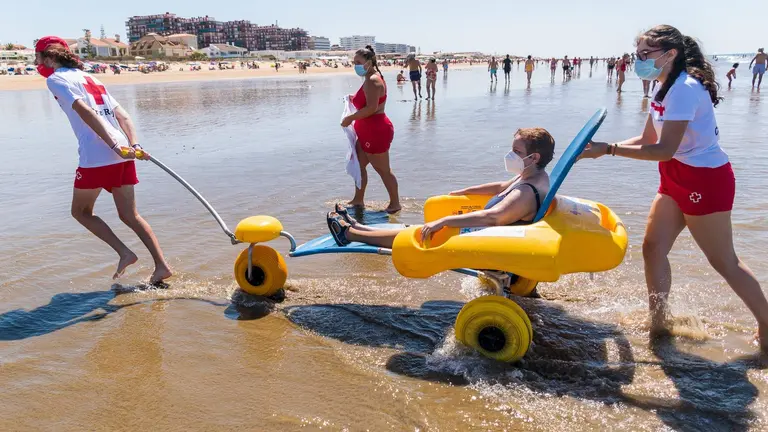Programa de un Ba&ntilde;o Sin Barreras de Cruz Roja