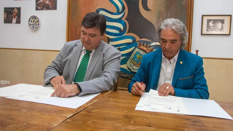 Convenio del Ayuntamiento con la Pe&ntilde;a Flamenca de Huelva