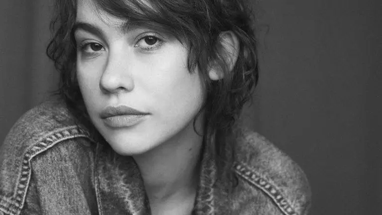 B6E7123E-717A-4E74-A3AD-3B93F324E847