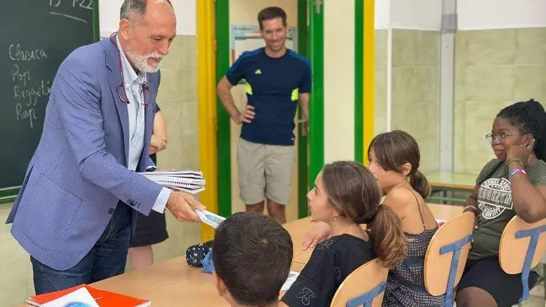 8B3CA181-9F3C-4CFB-9E98-286758B854A3