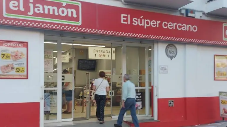 Supermercado El Jamón en Paseo de las Palmeras, de los de mejor precio de Huelva.