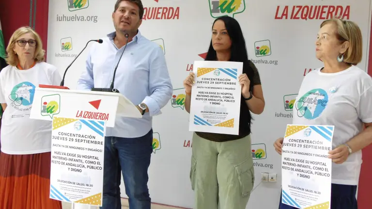 Marcos Toti con integrantes de ONUSAP01