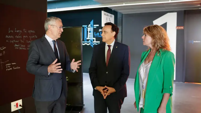 Visita consejero Universidad lonja innovacion del Puerto.