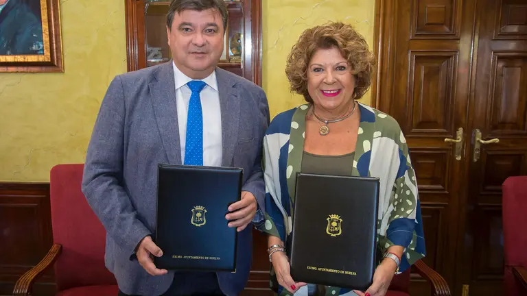 Firma convenio AFA en el Ayuntamiento.