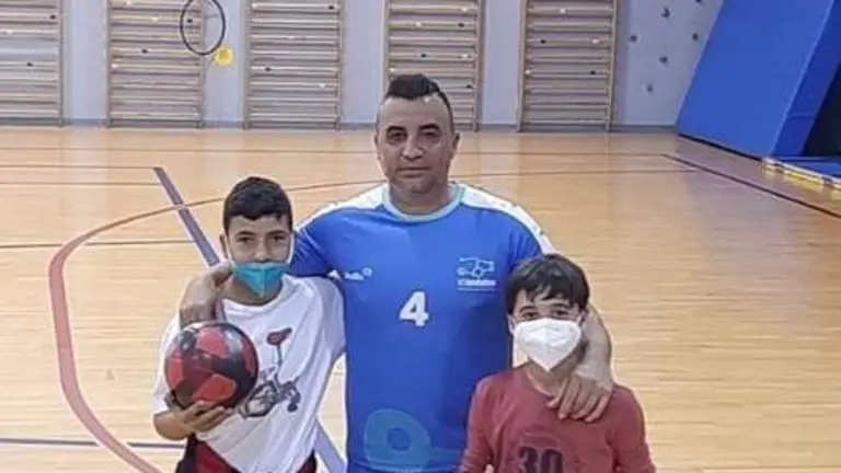 BC7867DA-9153-4E8A-B887-FF7E16F5D8F8