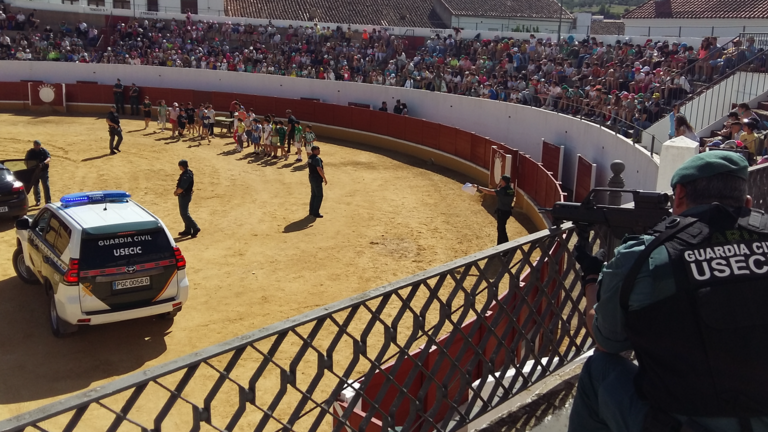 Jornada de Puertas abierta de la Guardia Civil en Aracena