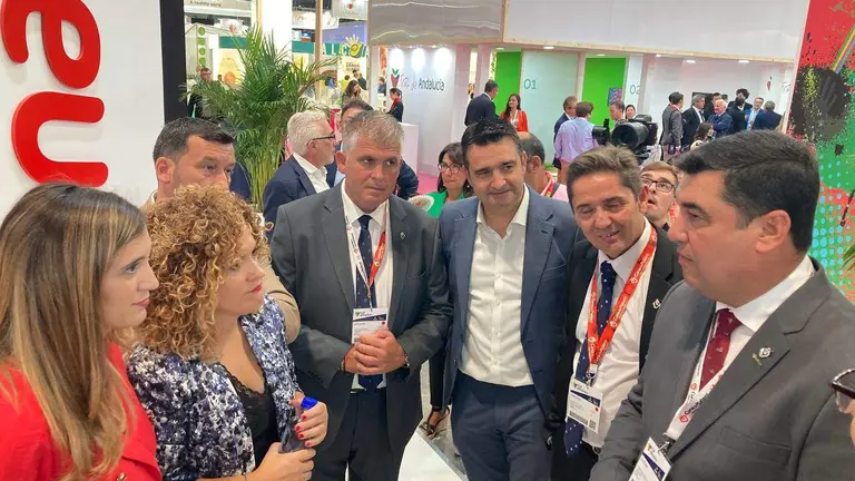 Im&aacute;genes de Fruit Attraction durante la visita de la presidenta de la Diputaci&oacute;n y Luis Planas.